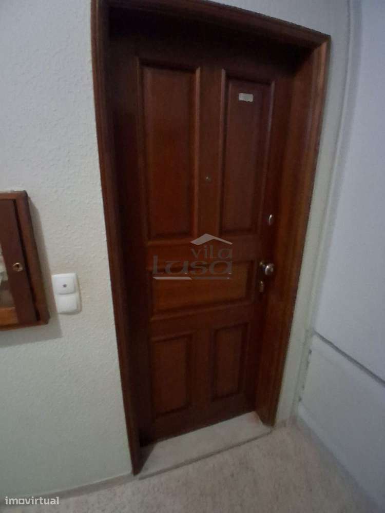 T3 com Garagem Individual em Rio Tinto (totalmente requalificado).-8