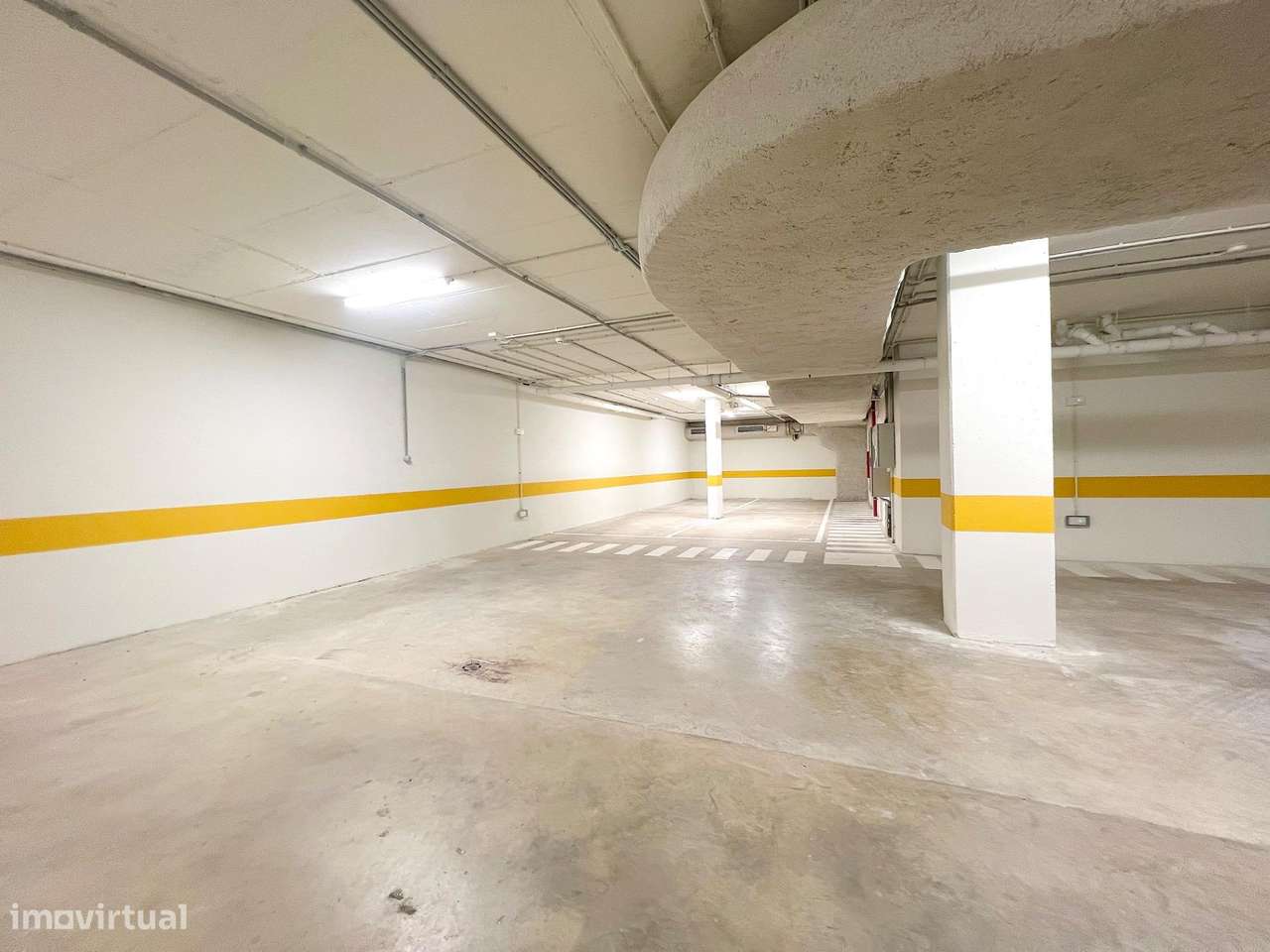 T2 novo c/ estacionamento e varanda - URBANIZAÇÃO MOINHOS DO...-43