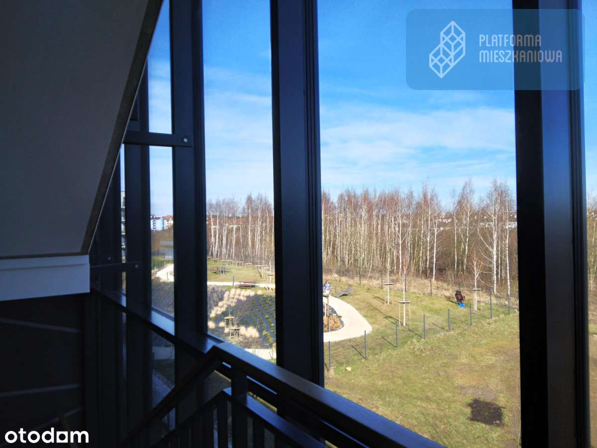 Mieszkanie z dodatkową toaletą i jasną kuchnią-3