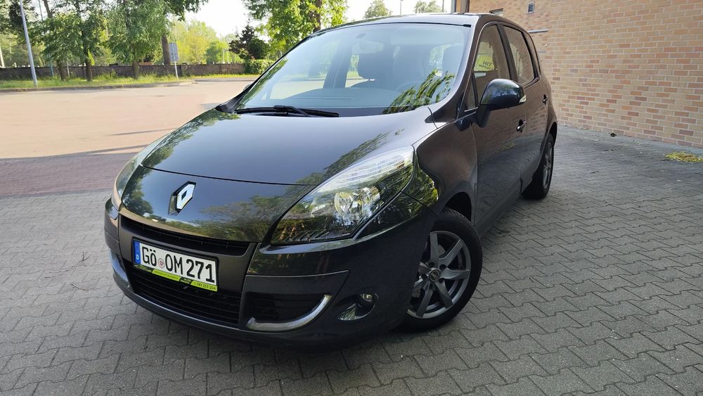 Renault Scenic III (2009-2016) 1.6 16V 110 TomTom Edition 2011