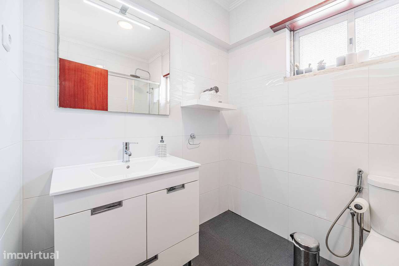 T2 totalmente remodelado no Cacém-23