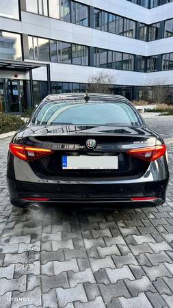 Alfa Romeo Giulia 2.0 Turbo Super - 12