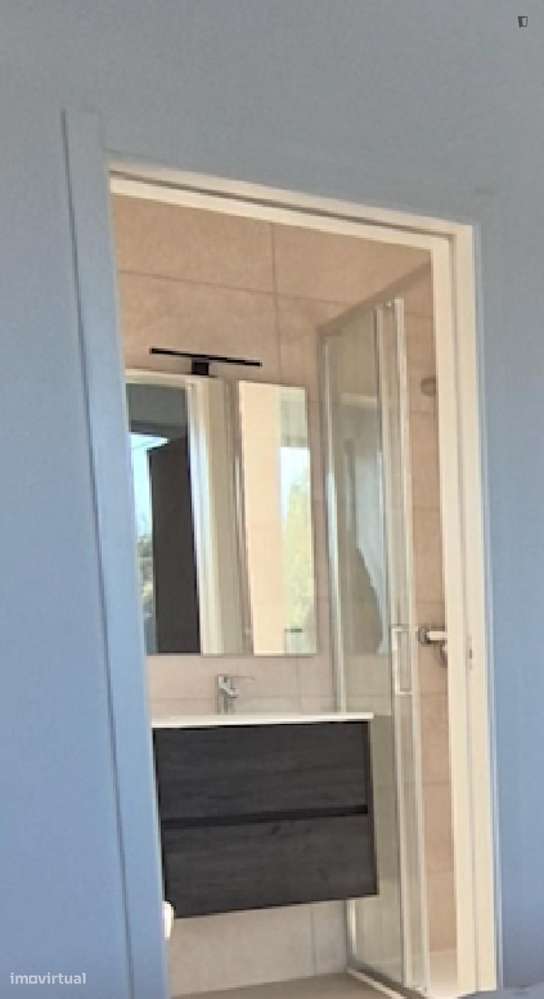 Quarto - localizado em Aveiro - Grande imagem: 5/10