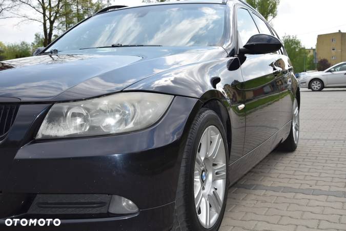 BMW Seria 3 318d DPF Touring - 6