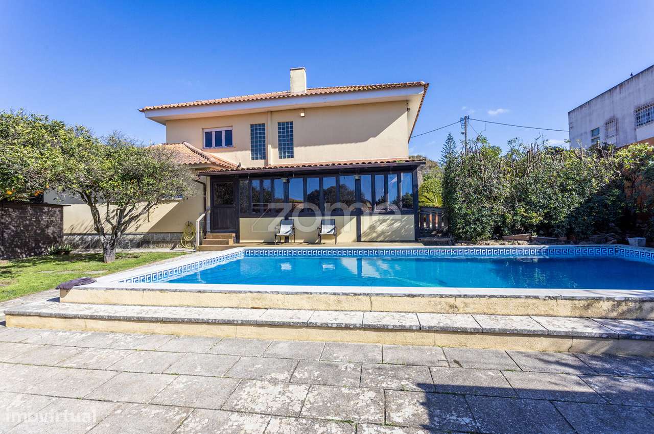 Moradia T5 a 3 minutos a pé da Praia de Carcavelos - Grande imagem: 2/39