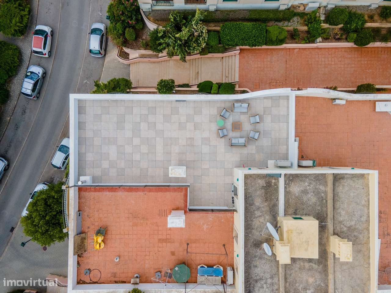 Apartamento T2 Moderno com Rooftop Privado & Vistas Panorâmicas-21