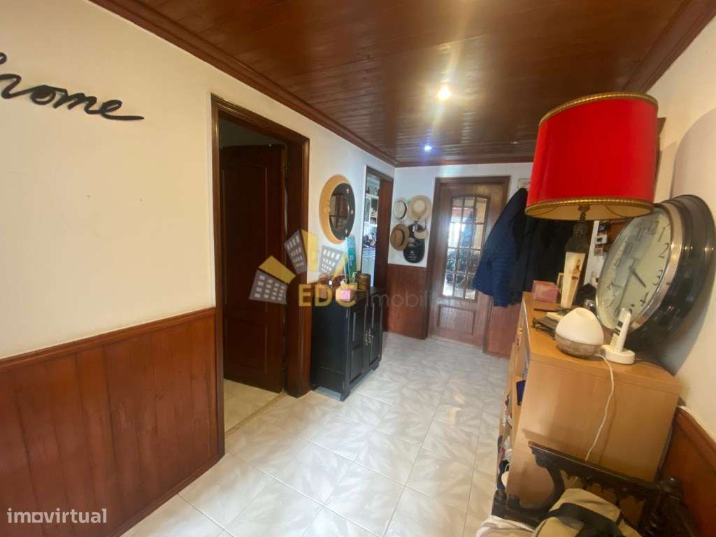 Apartamento T2 no Cacém, com possibilidade ser transformado em dúpl...-16