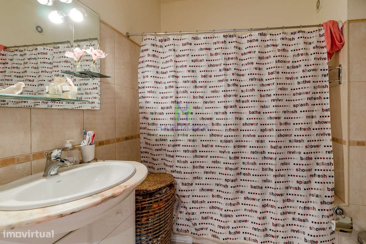 Apartamento T2 + Anexo com 1 quarto, 1 Escritório e 1 Casa de Banho, c-14