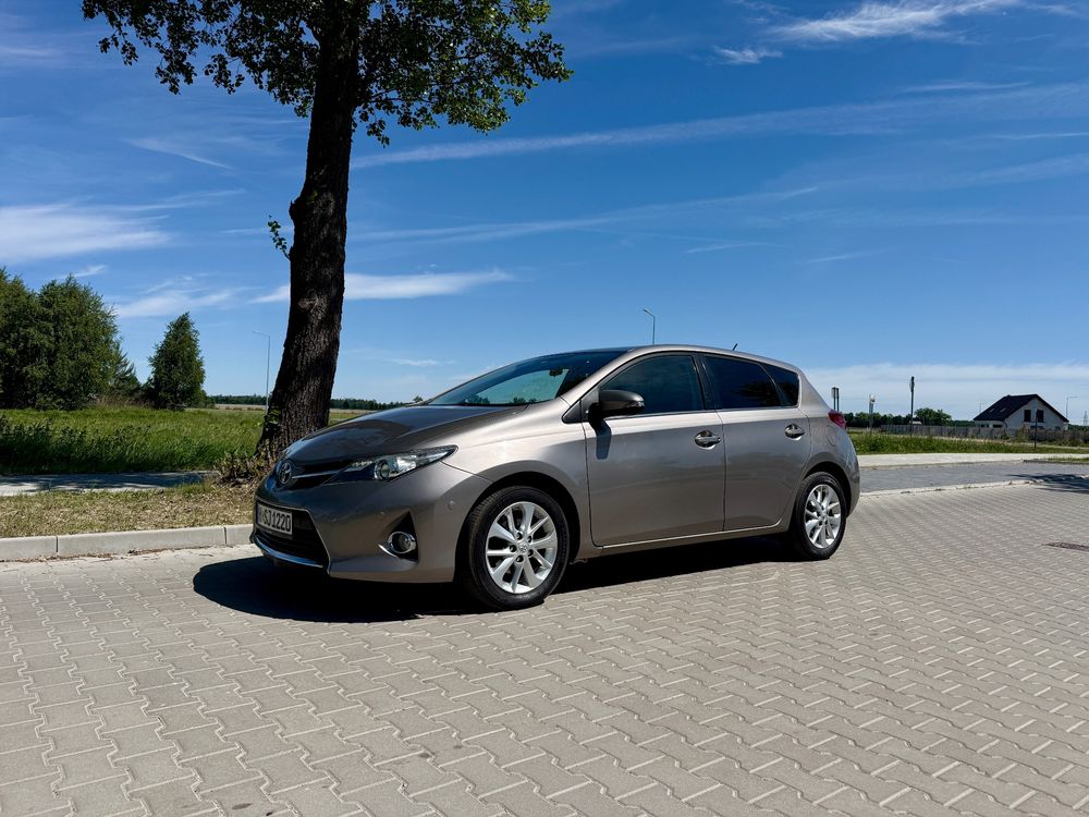 Toyota Auris II 2014