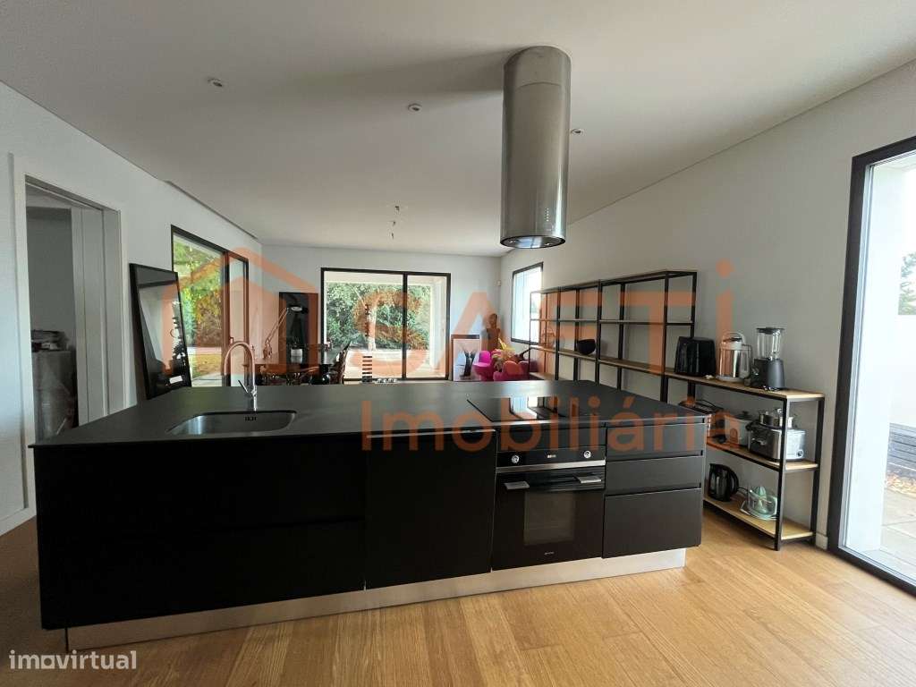 Moradia moderna térrea em Palmela, a menos de meia hora de Lisboa - Grande imagem: 5/33