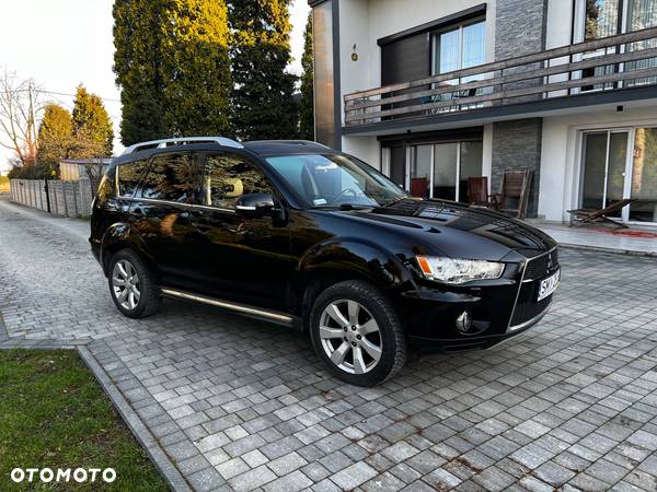 Mitsubishi Outlander 2.0 DID Intense - 2