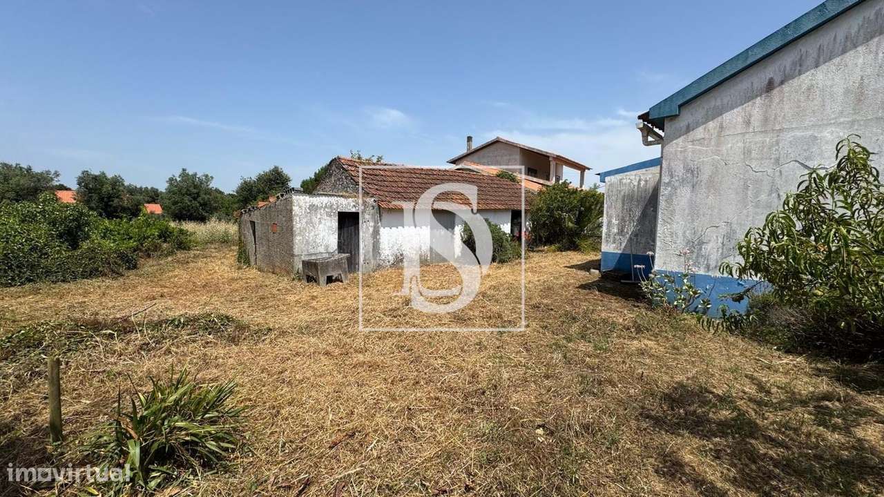 Moradia Tradicional com Terreno em Turquel (Alcobaça)-14