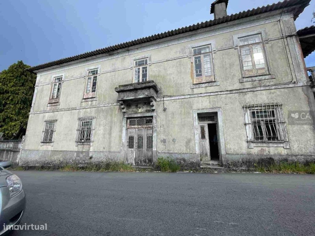 Quinta e terreno para construção com ...