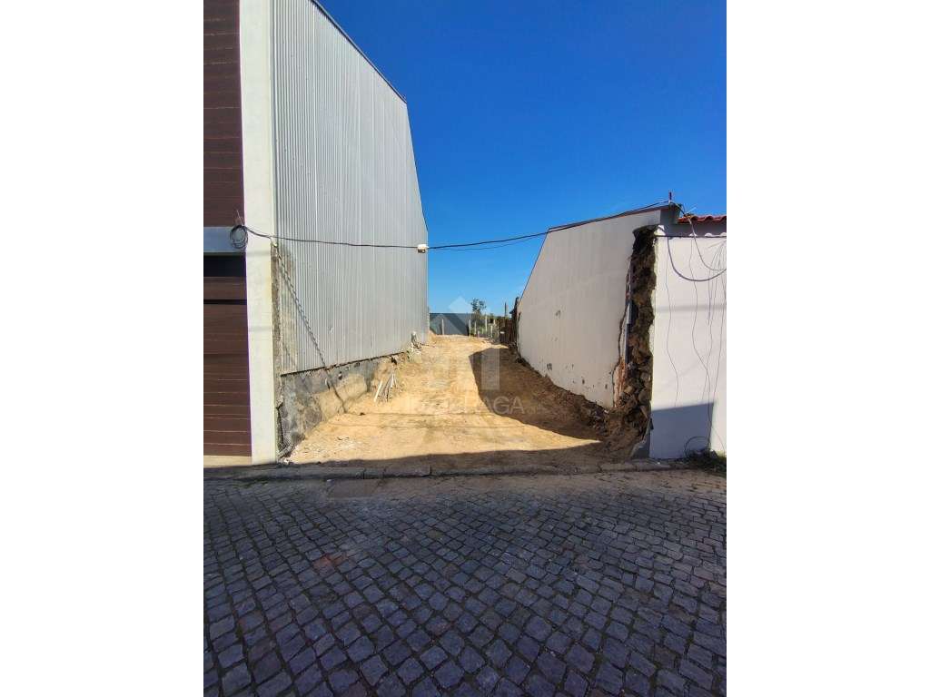 Venda de Moradia em Ruína - Real, Braga - Grande imagem: 2/7