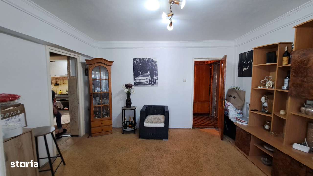 Piata Km4-5,  3 camere, mobilat, utilat, centrala gaze, loc de parcare - Imagine principală: 3/17