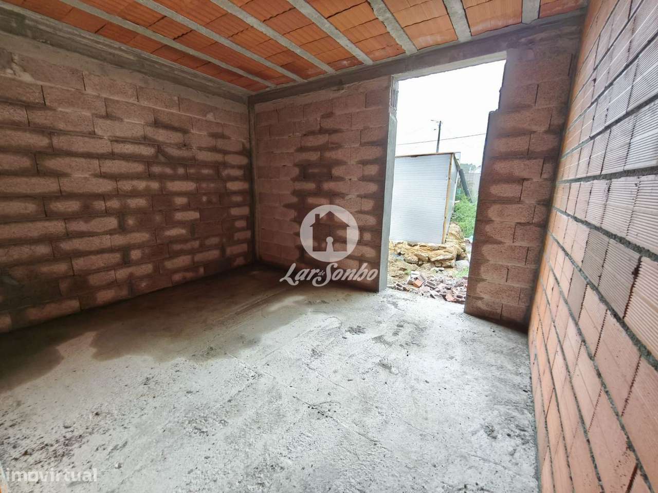 Apartamento T2 novo com jardim-20