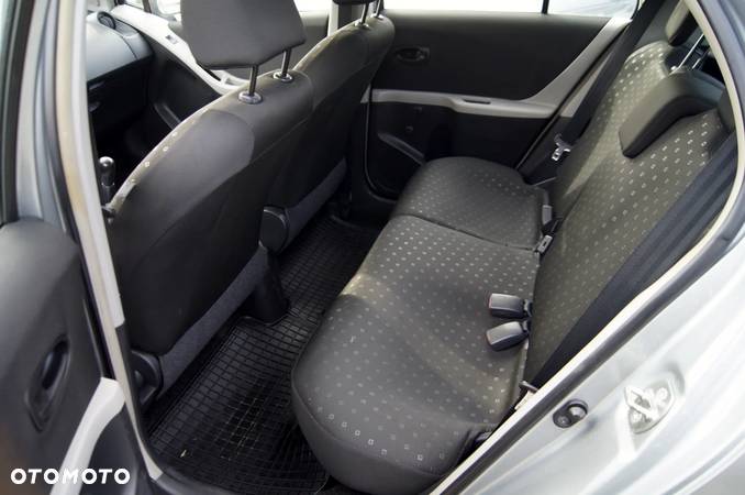 Toyota Yaris 1.0 Luna A/C - 9