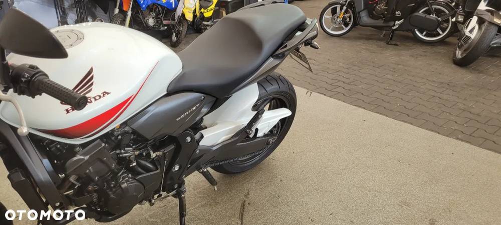 Honda Hornet - 26