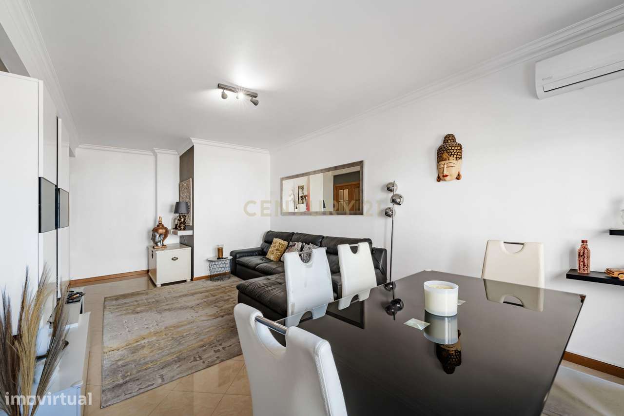 Apartamento T3 em Santa Marta do Pinhal / Corroios / Seixal.-5