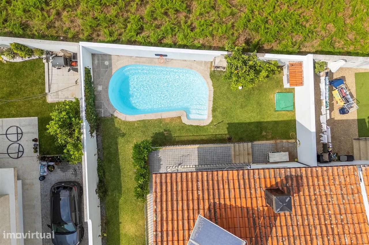 Moradia T4 com piscina nas Marinhas | Esposende-58