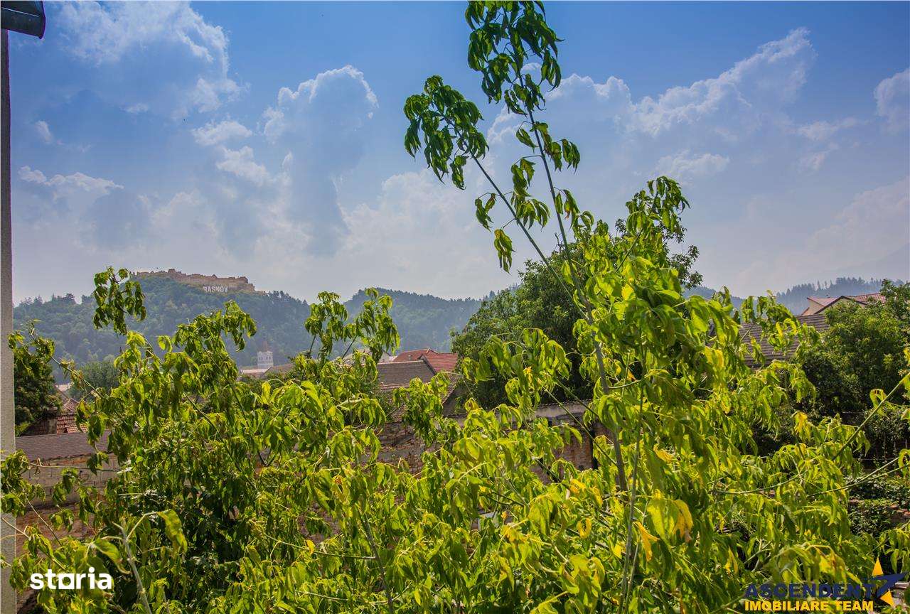 Imobil versatil, cu potential ridicat, conditii personalizate, Central - Imagine principală: 4/17