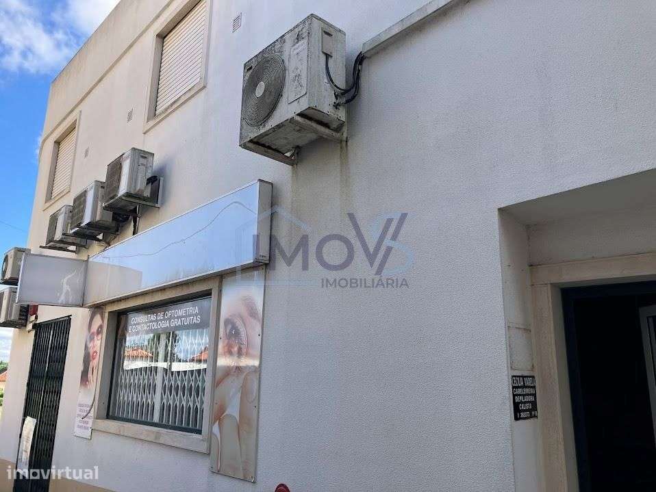 Espaço versátil com 295 m² no centro de Ferreira do Zêzere – Clínica,-16