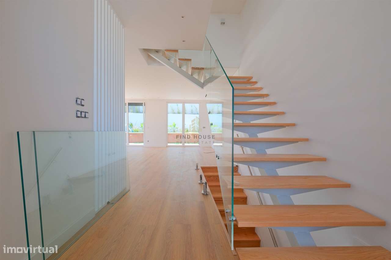 Moradia T3 com piscina em Alcoitão, Alcabideche - Grande imagem: 4/35