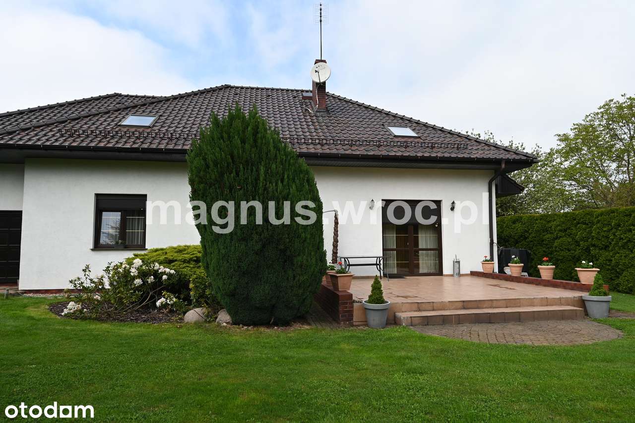 Na sprzedaż zadbany dom dla dużej rodziny w Osolinie !-1