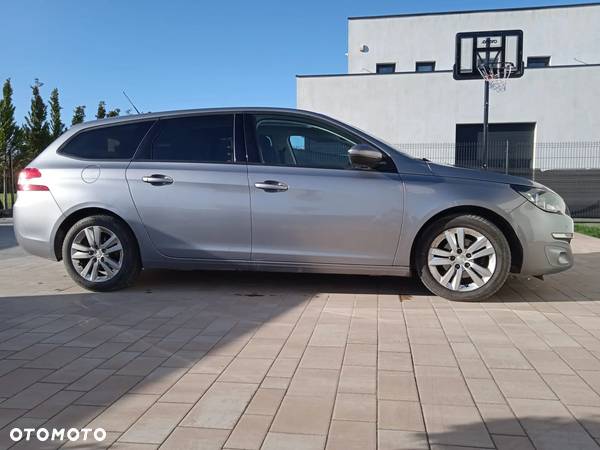 Peugeot 308 1.6 BlueHDi Allure S&S - 4