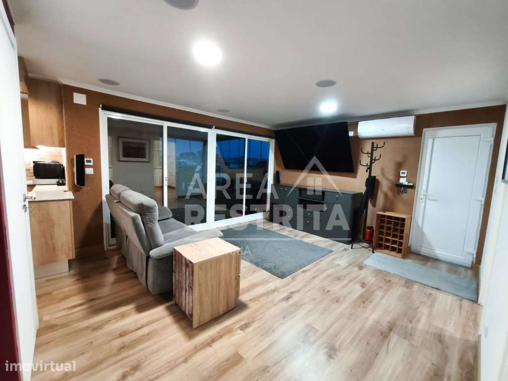 Moradia T5 auto sustentavel, Zona acionistas, Parque Verde em Fernã... - Grande imagem: 4/46