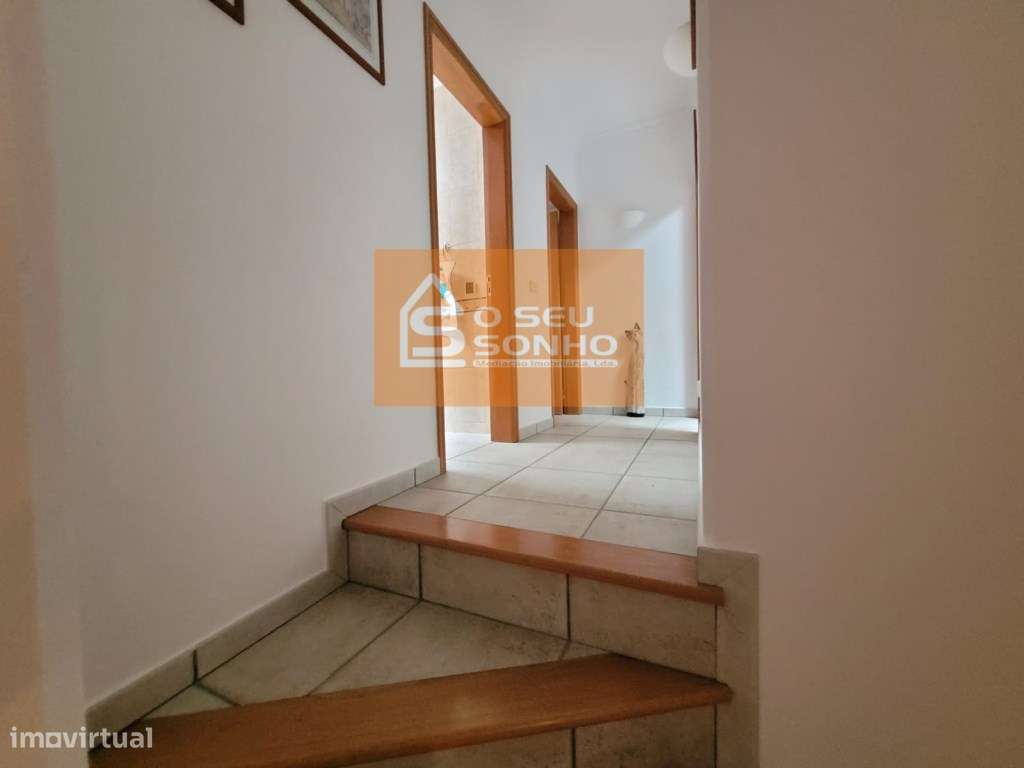 Moradia T3 com Terreno no Ameixial-11
