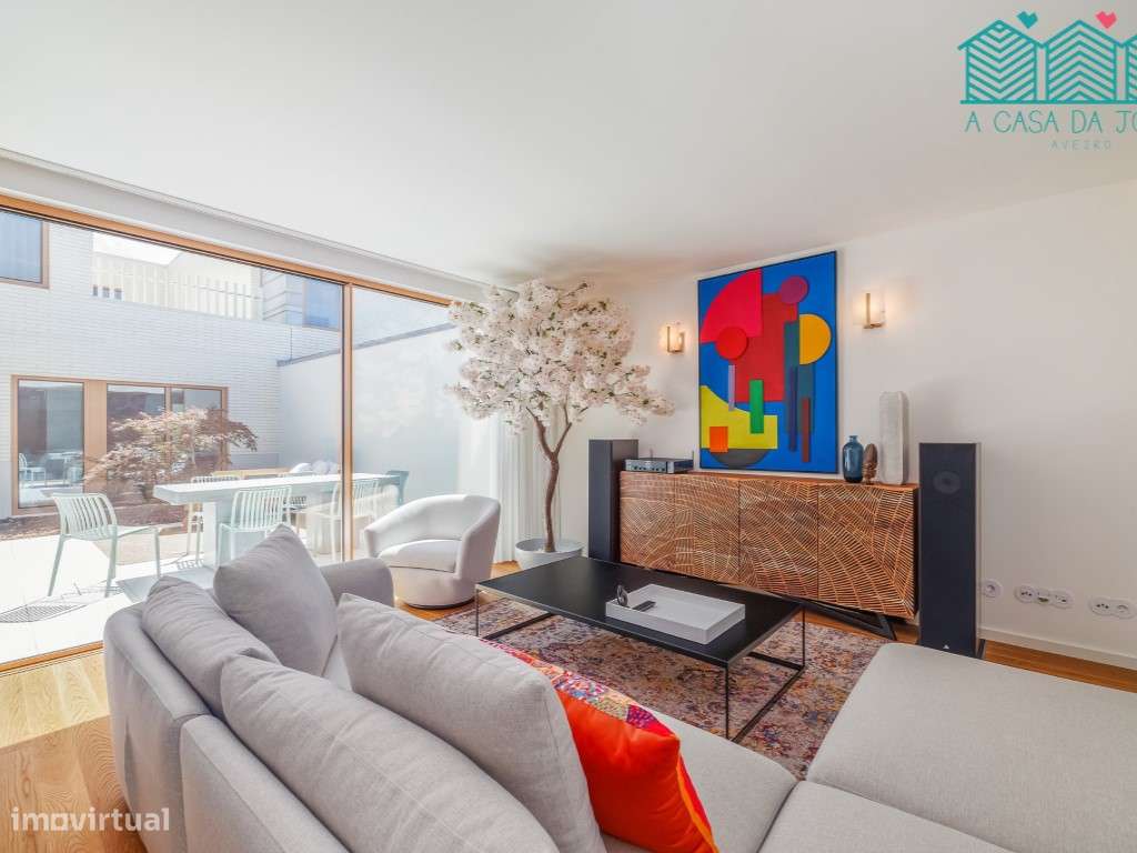 Moradia T4+1 com Garagem Dupla Fechada em Aveiro - Grande imagem: 4/23