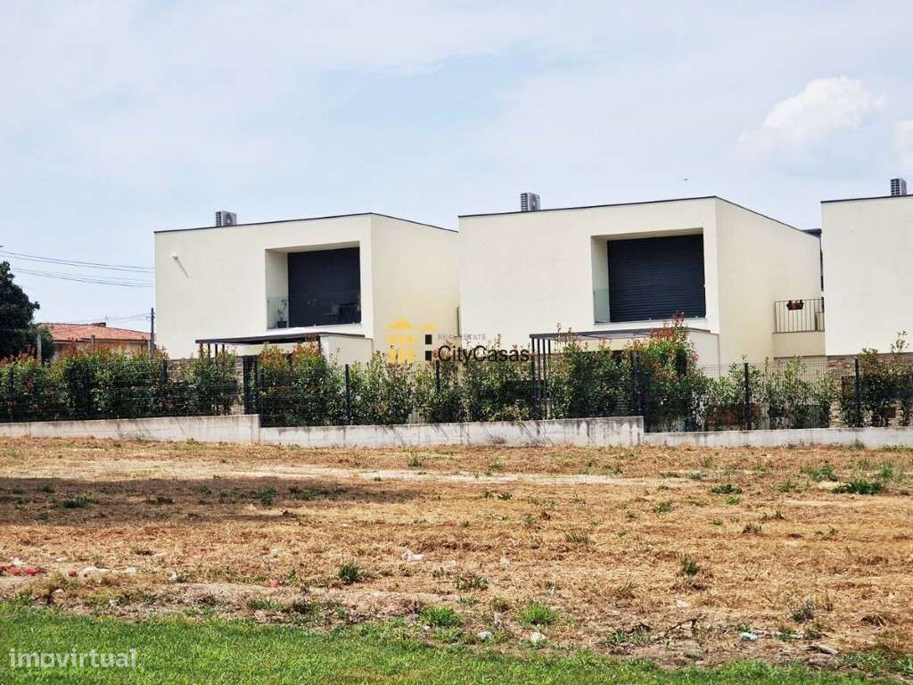 Moradia T3 Nova em Palmeira, Braga - Grande imagem: 2/18