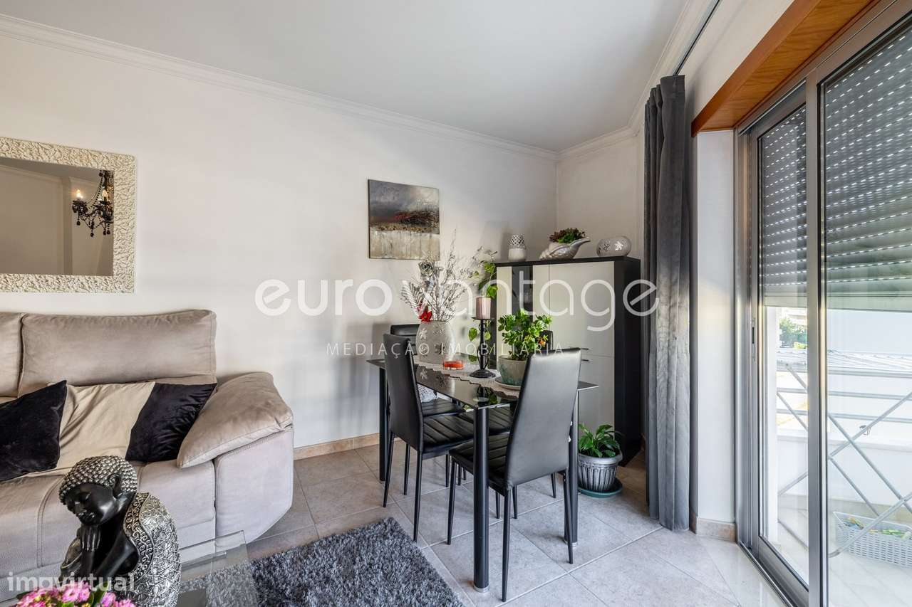 Apartamento T2 na Urbanização de São Romão-6