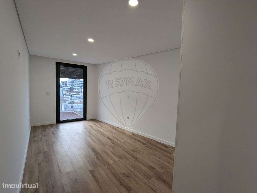 Apartamento T4 para venda - Grande imagem: 5/27