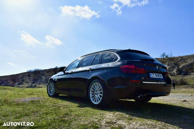 BMW Seria 5 520d Touring Aut. Luxury Line - 32