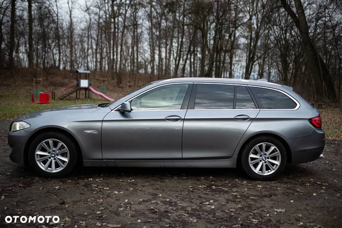 BMW Seria 5 530d xDrive - 3