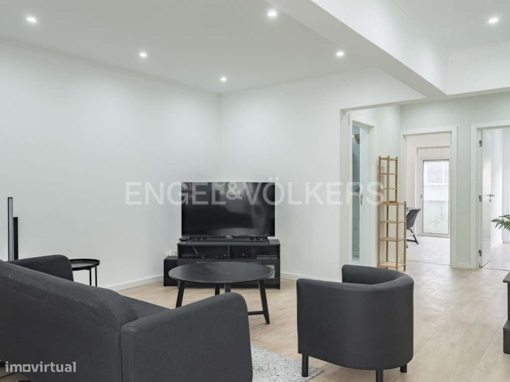 Luminoso T2 com varanda na Venteira - Grande imagem: 5/19