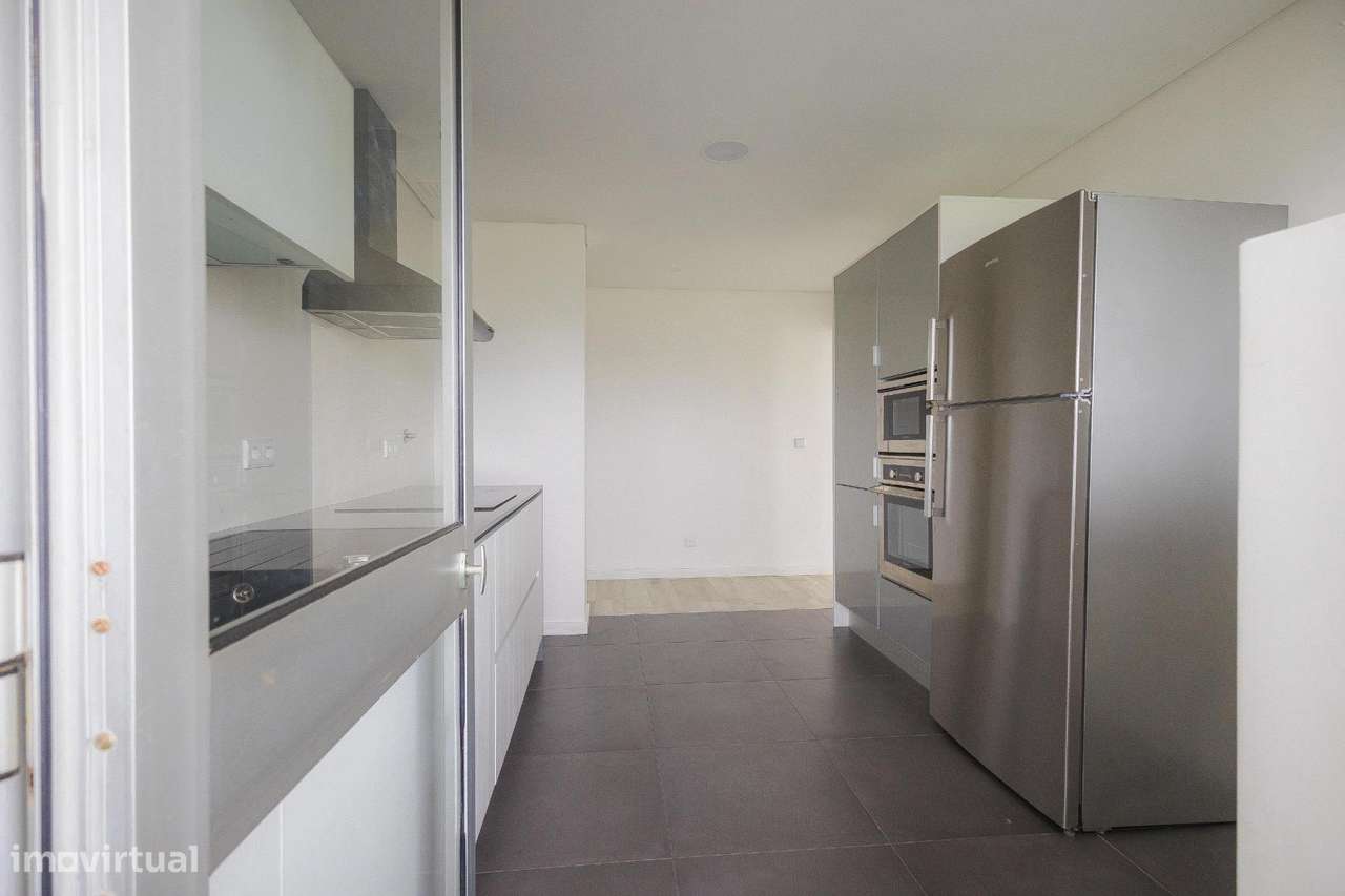 Apartamento T2 Remodelado - Urbanização de Vila D´Este - Vila...-6