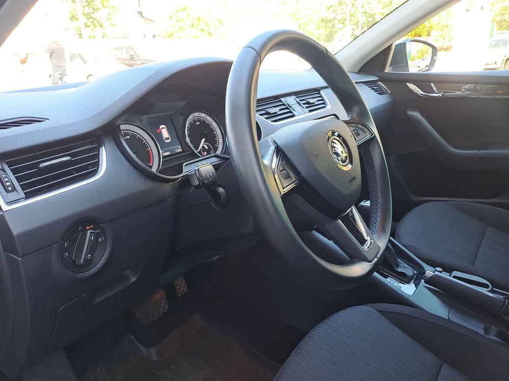 SKODA OCTAVIA 4x4 HAK DSG Blind SPOT 230V 2,0 TDI 150KM Serwis ASO Salon PL VAT23%