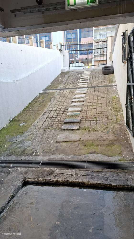 Armazém, 200 m², Seixal, Arrentela e Aldeia de Paio Pires - Grande imagem: 5/11