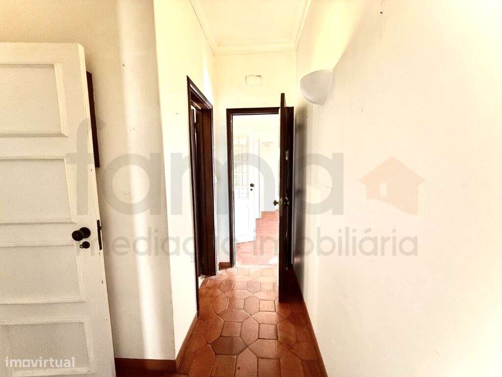 APARTAMENTO T4 EM OEIRAS-46