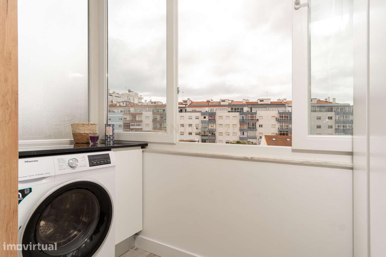 Apartamento T2 Mobilado no Centro de Almada – Excelente Localização-16