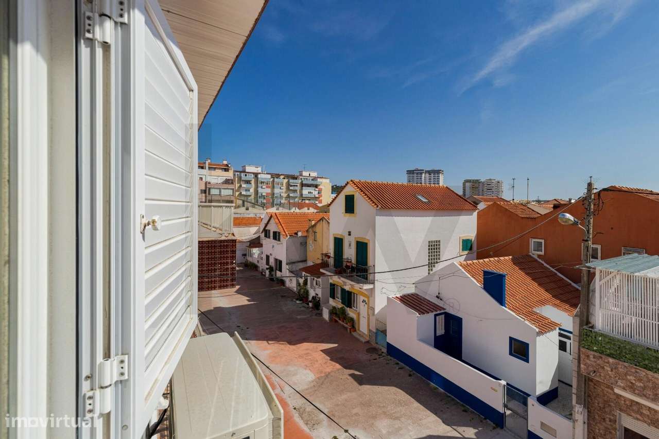 Para venda: Moradia no centro da Costa da Caparica-21