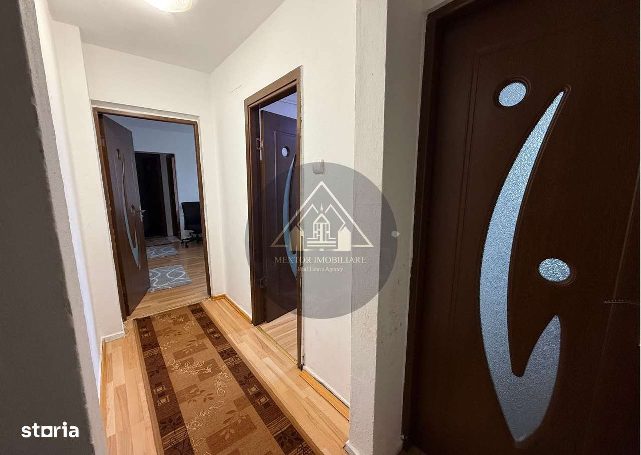 Apartament 3 camere, Medias-0