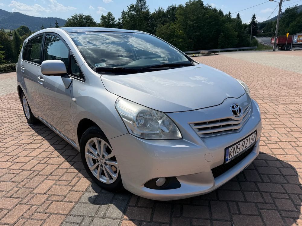 Toyota Verso 2.0 D-4D 2011