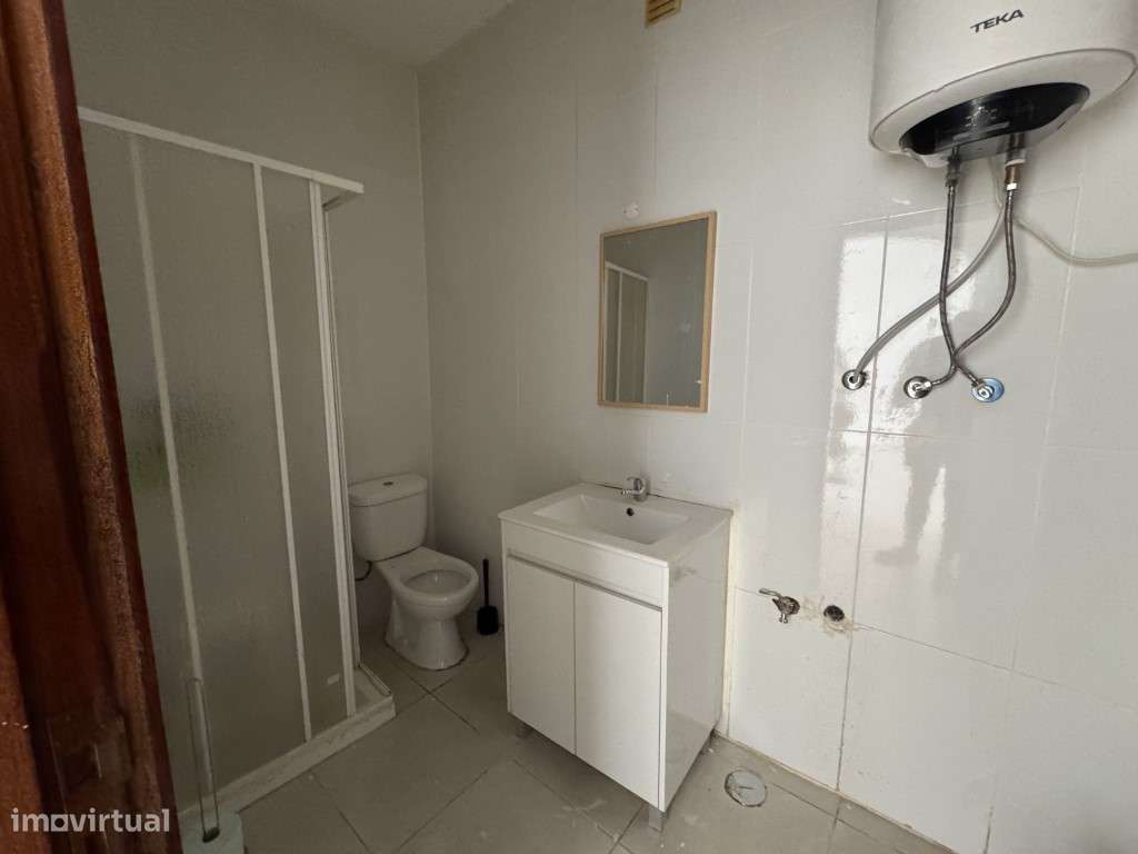 Moradia em banda à venda na Rua da Capelinha-17