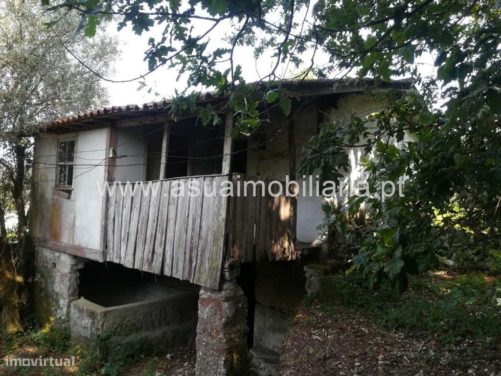 Quintinha c/ 2 Casas em Pedra - Grande imagem: 2/7