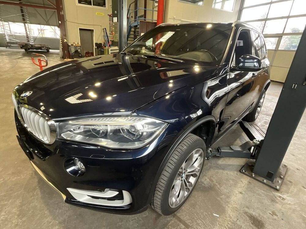 BMW X5 F15 (2013-2018) xDrive50i Sport-Aut 2016