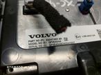 Volvo XC40 D4  wyświetlacz ekran środkowy tablet 32247465 - 3